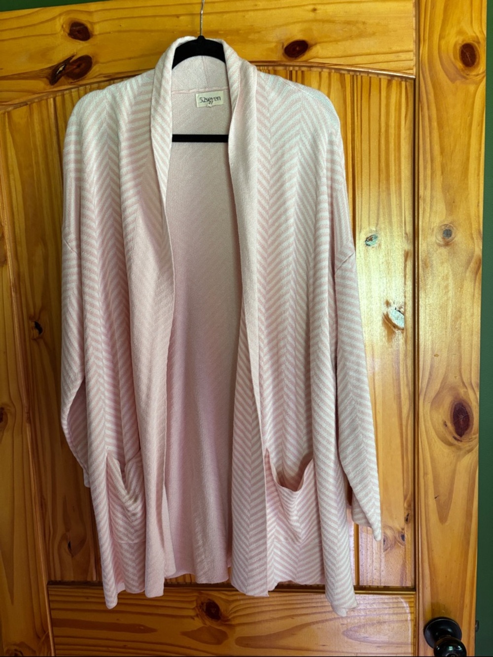 Soft Pink Open-Front Chevron Cardigan with Pockets